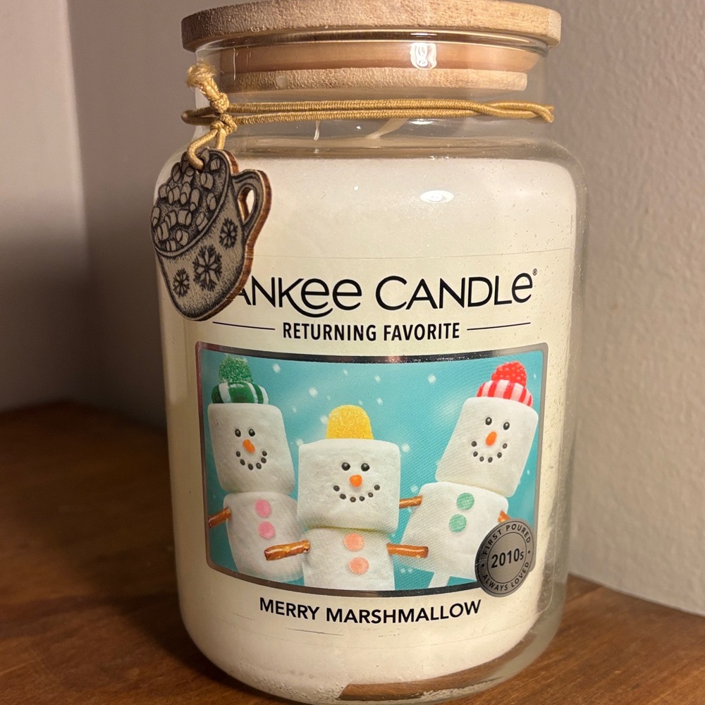 Yankee Candle Merry Marshmallow Large